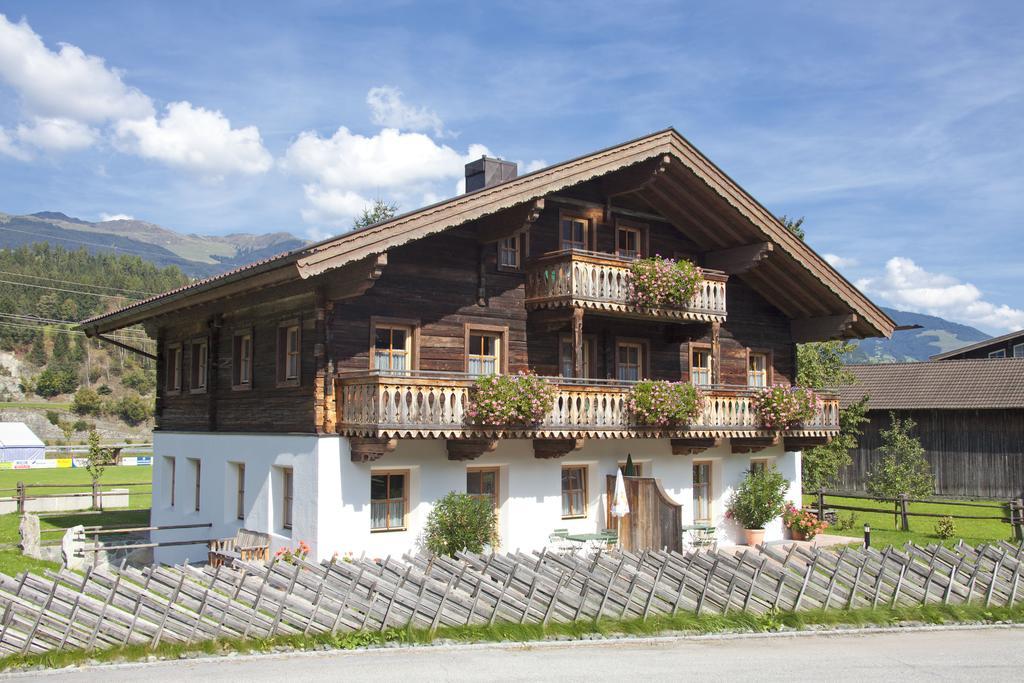 Neuhaushof Apartment Hollersbach im Pinzgau Exterior photo